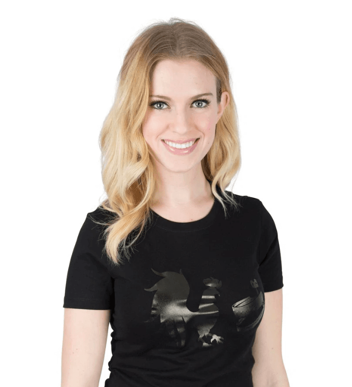 Barbara Dunkelman wearing a black tshirt