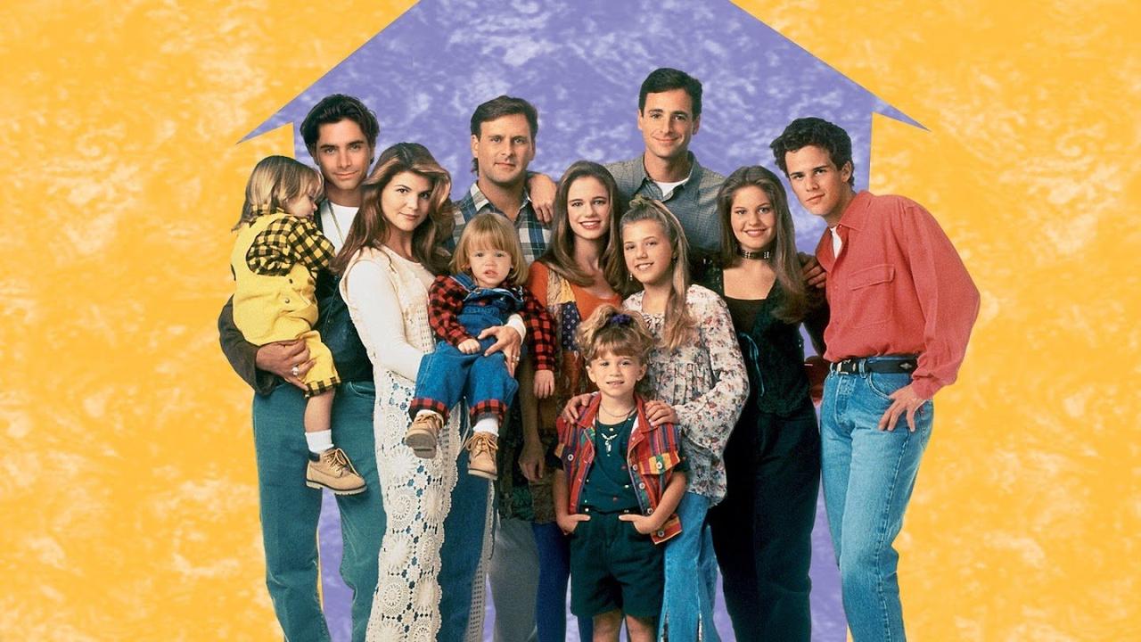 A promotional image of the cast of Full House