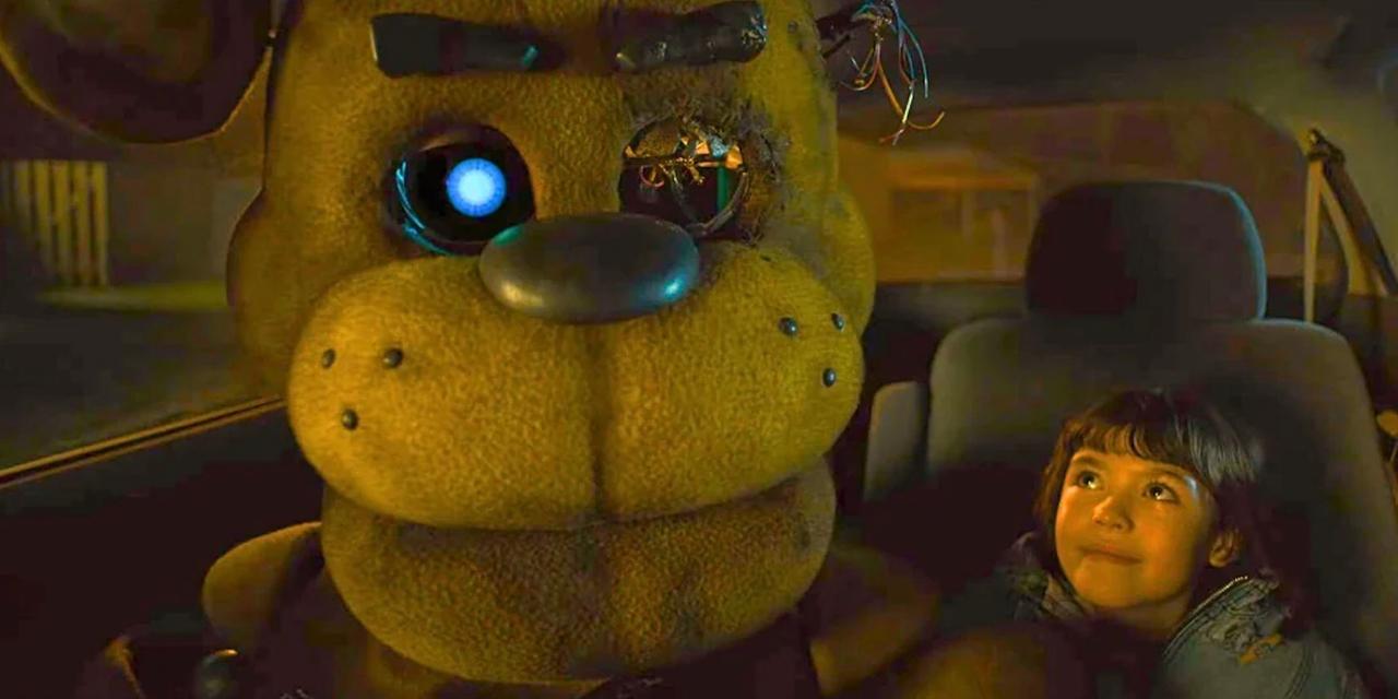 A still of Golden Freddy in the Five Nights at Freddy's film.