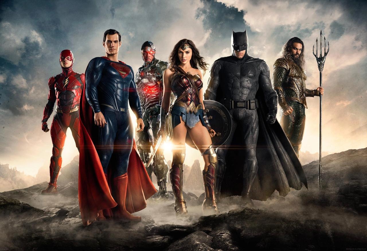 A promotional image of the DCEU's cast of Justice League