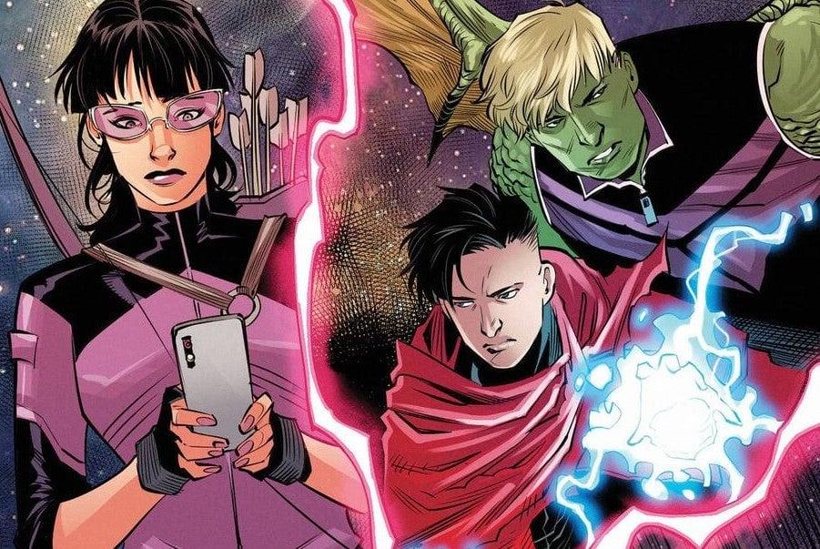 Kate Bishop Texting, aside Wiccan and Hulkling