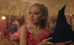 Ariana Grande As Glinda In Wicked