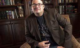 Brandon Sanderson