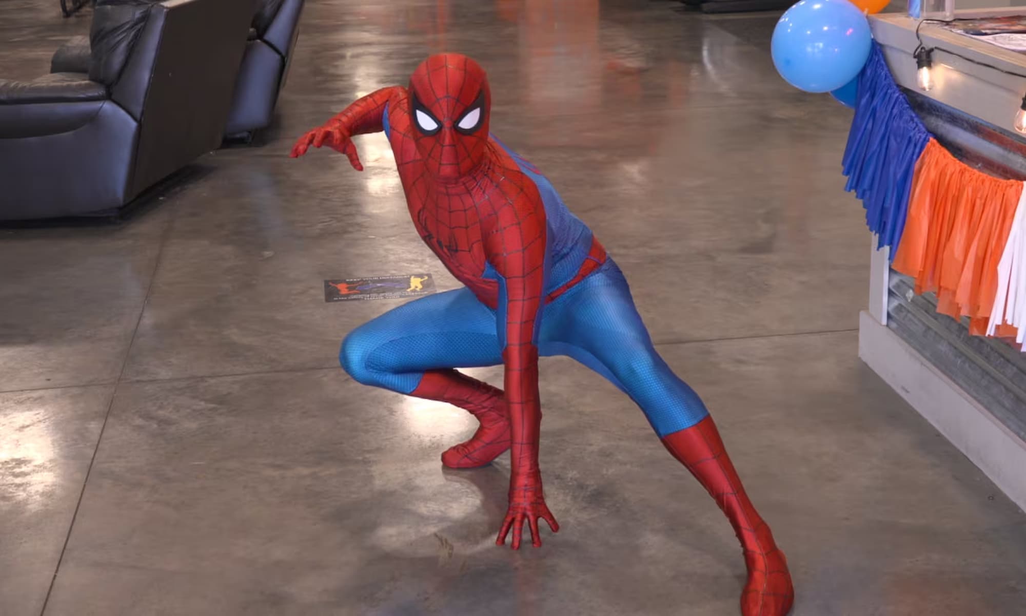 Spider Man Cosplayer Who Helped Man Across Street In Arkansas